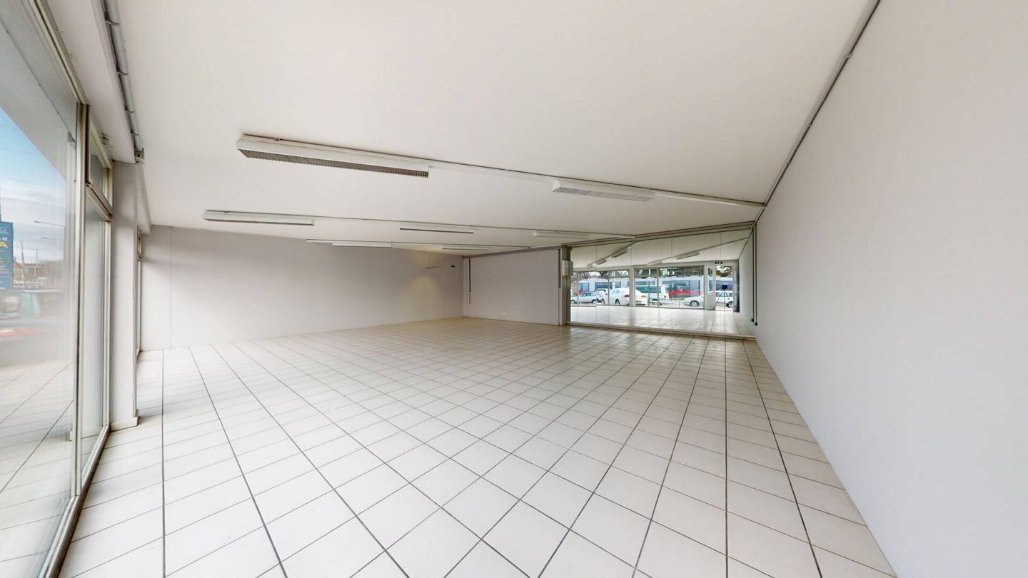 Commercial Space Simmering 90m²