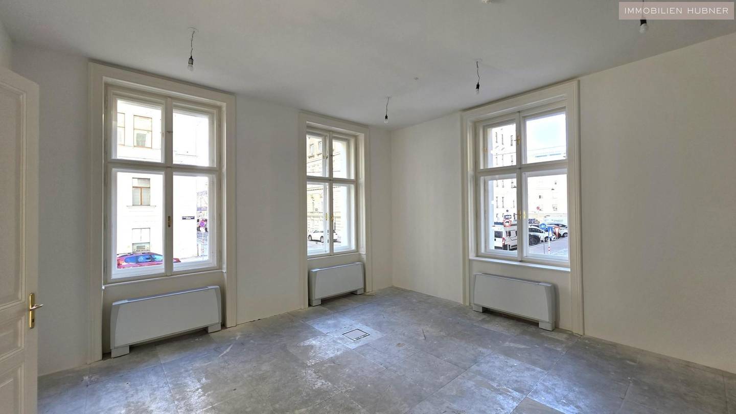662 m² Office Space Rathausstraße