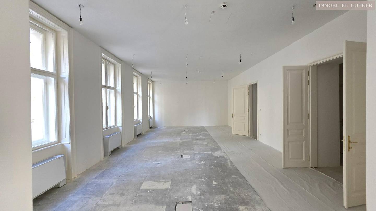 662 m² Office Space Rathausstraße