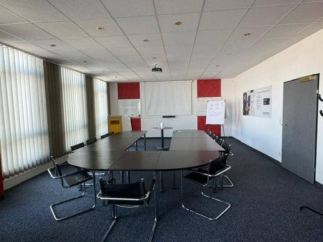 Commercial Property Liesing 1670m²