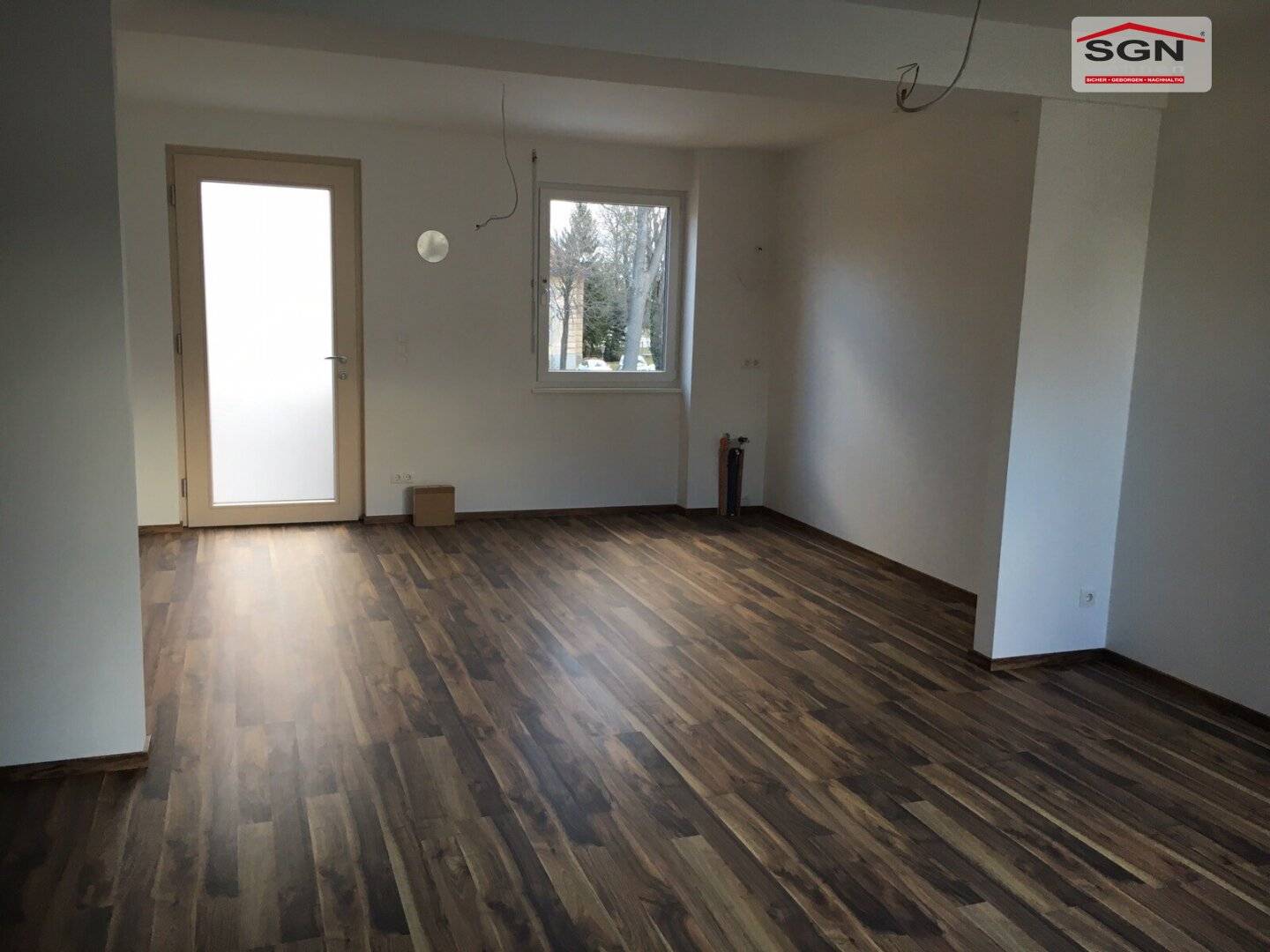 Sunny Cooperative Apartment with Terrace and Southeast Orientation