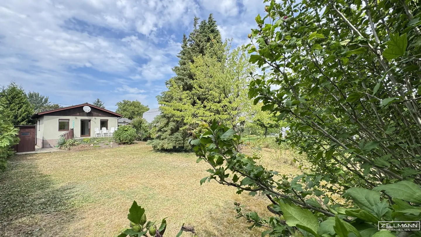 Plot with Prefab House in Vienna 1220
