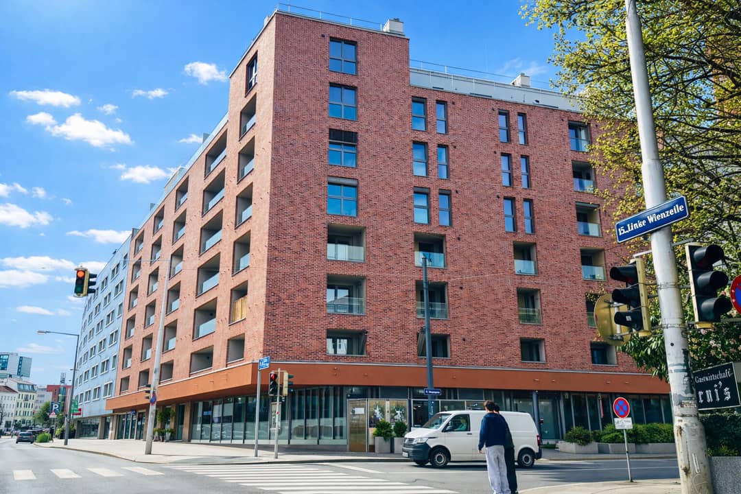 2-Room Apt with Balcony, 1150 Vienna