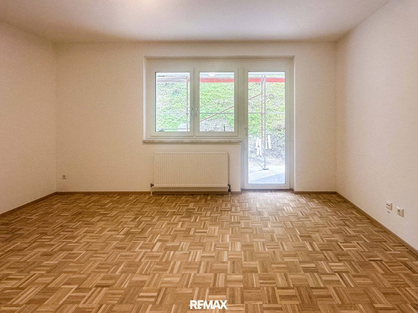 Frisch renovierte Wohnung im Zentrum mit grüner Terrasse