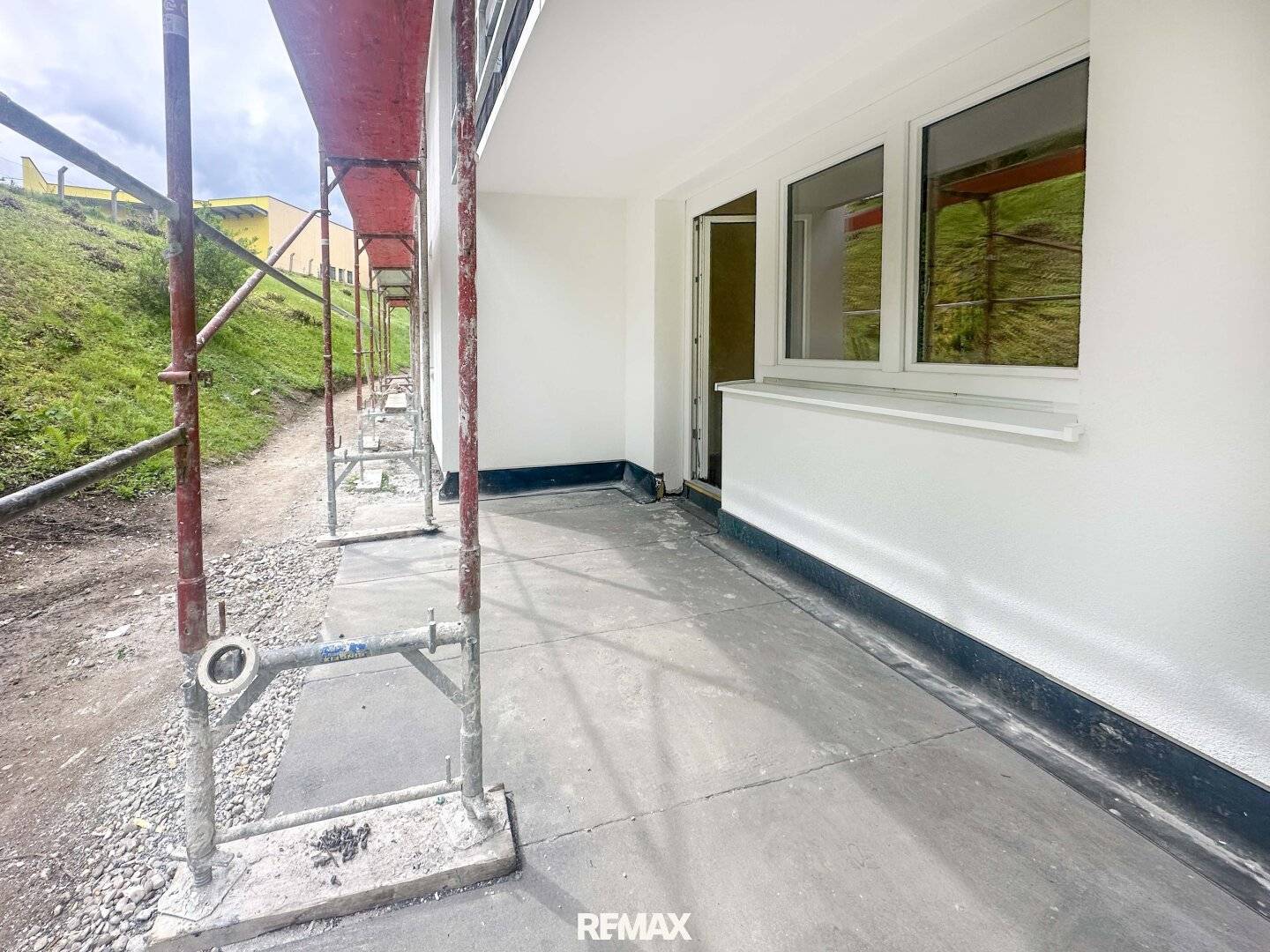 Frisch renovierte Wohnung im Zentrum mit grüner Terrasse