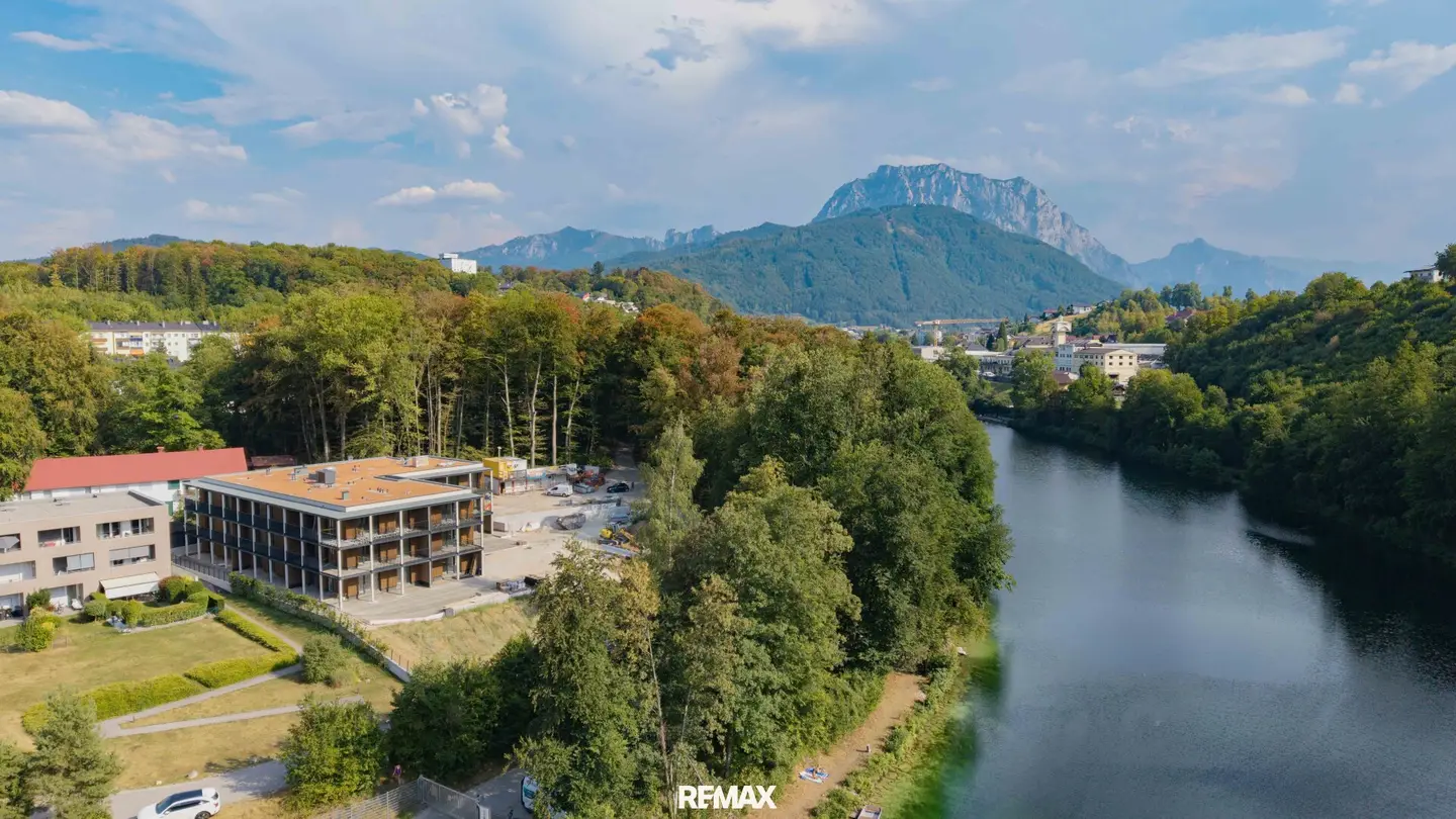 Waterfront apartment new build near center