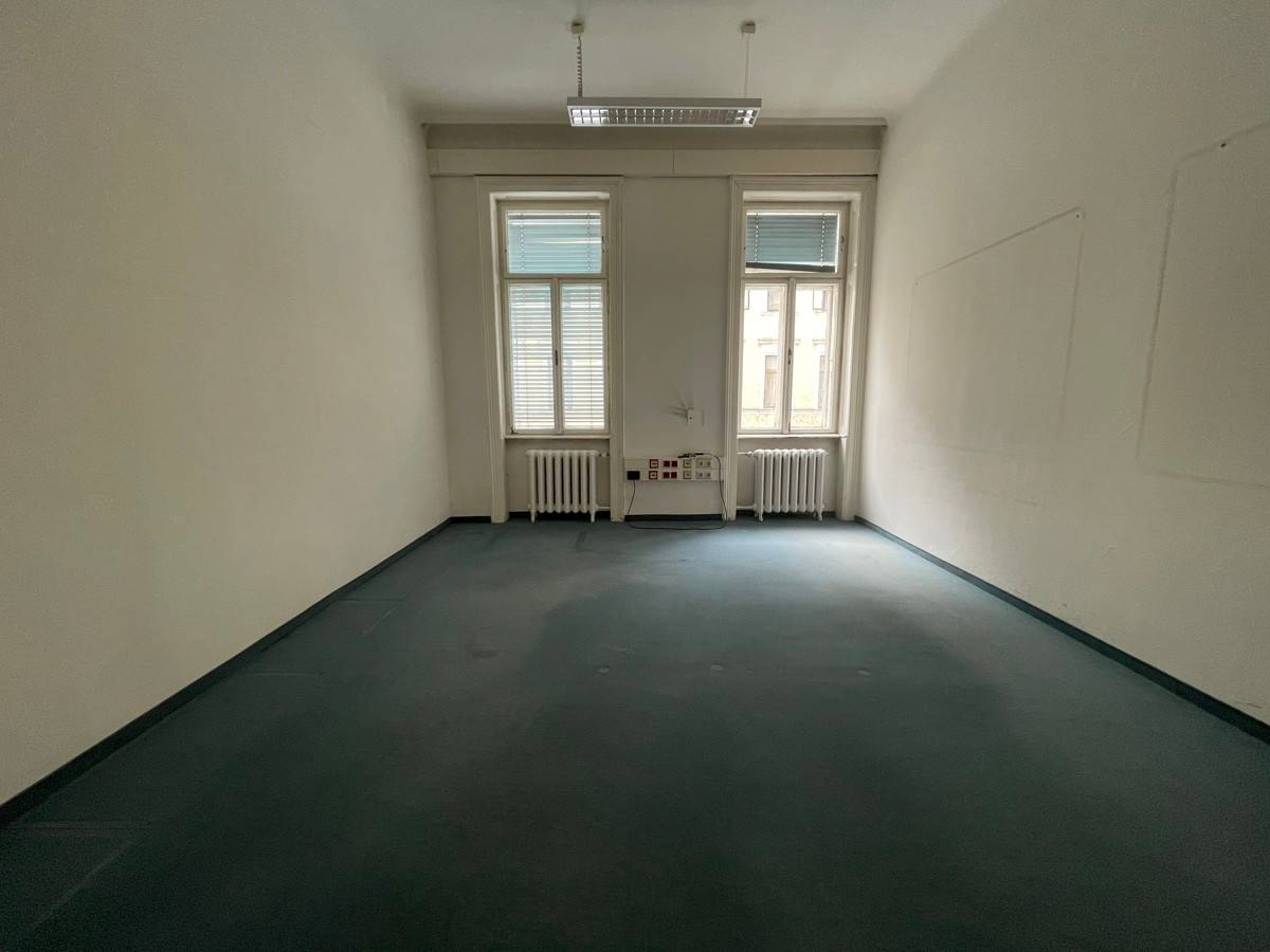 Wohnung in Gründerzeitgebäude nahe Palais Liechtenstein mit hochwertiger Sanierung