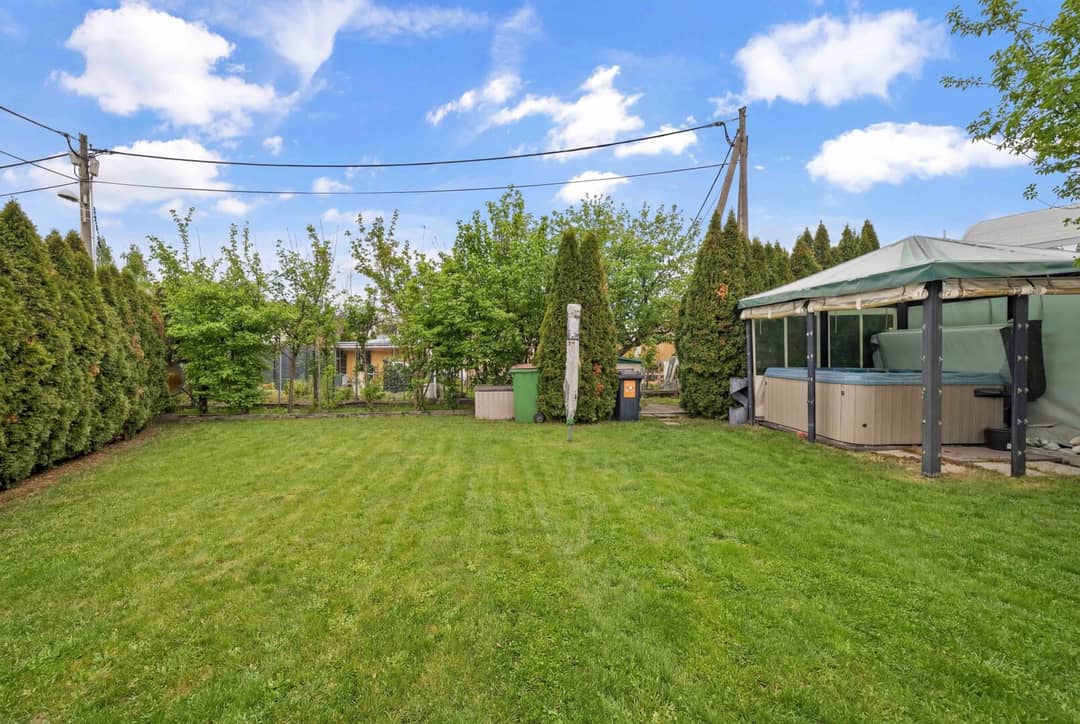 Gartenhaus mit Jacuzzi im Arsenal