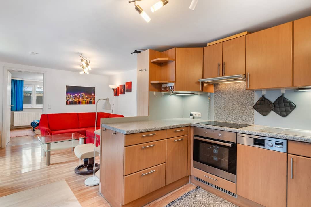 Wohnung mit Garten und Jacuzzi in ruhiger Grünlage