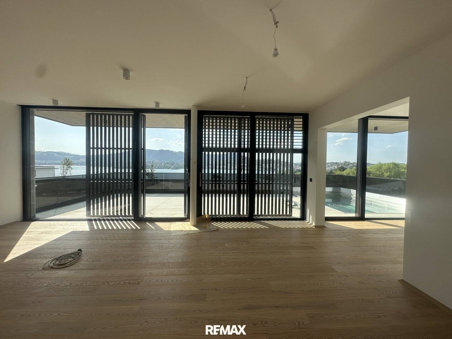 Wohnung mit privatem Pool und großer Terrasse