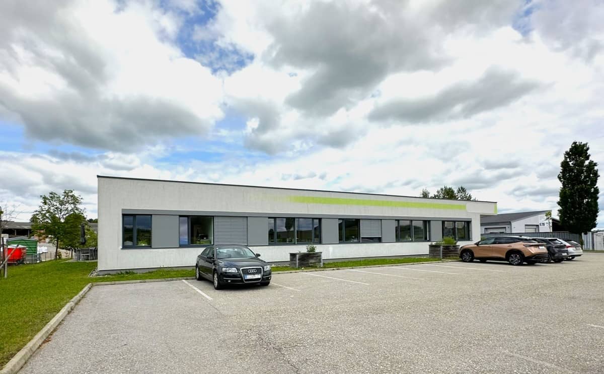 Loftwohnung with barrier free access and bright spaces