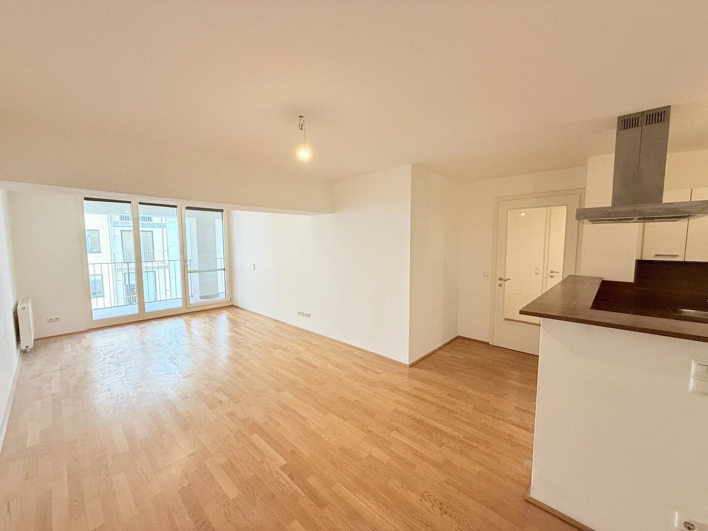 Wohnung ruhiger Innenhof Loggia nahe U1