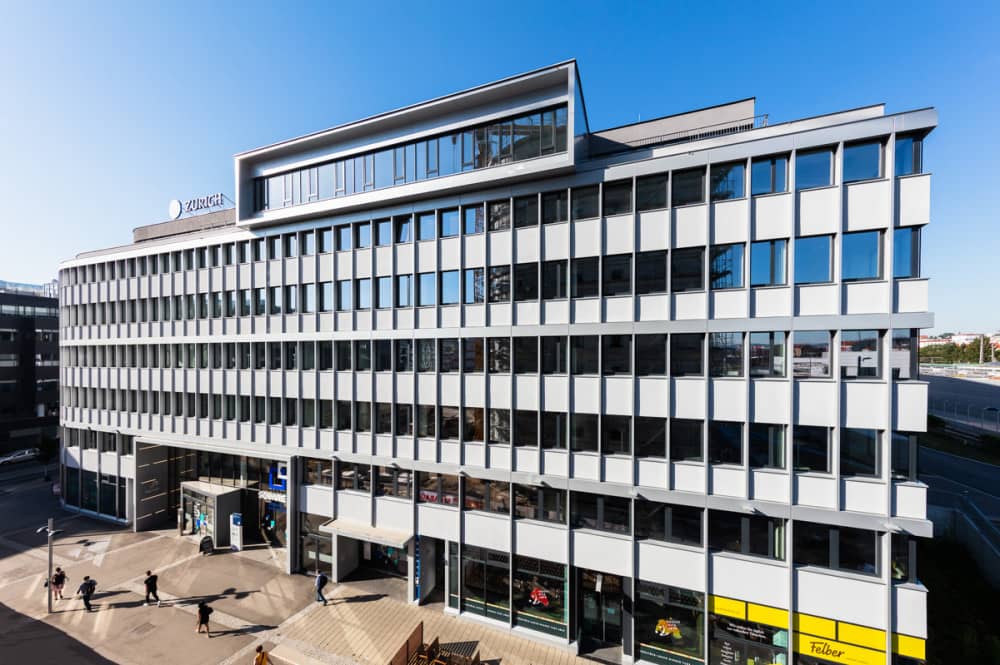 Office space in sustainable Square One building