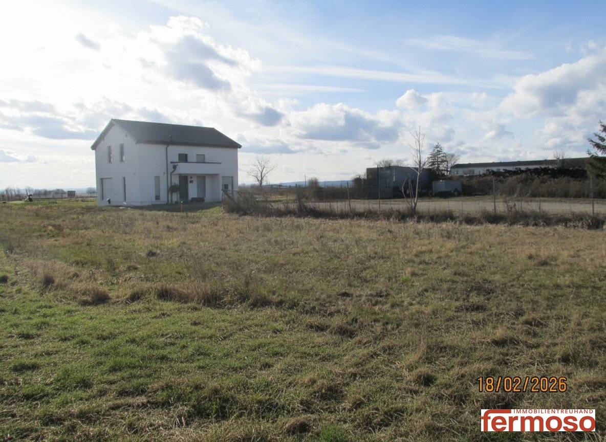 Sonniges Baugrundstück 725m² Neusiedl