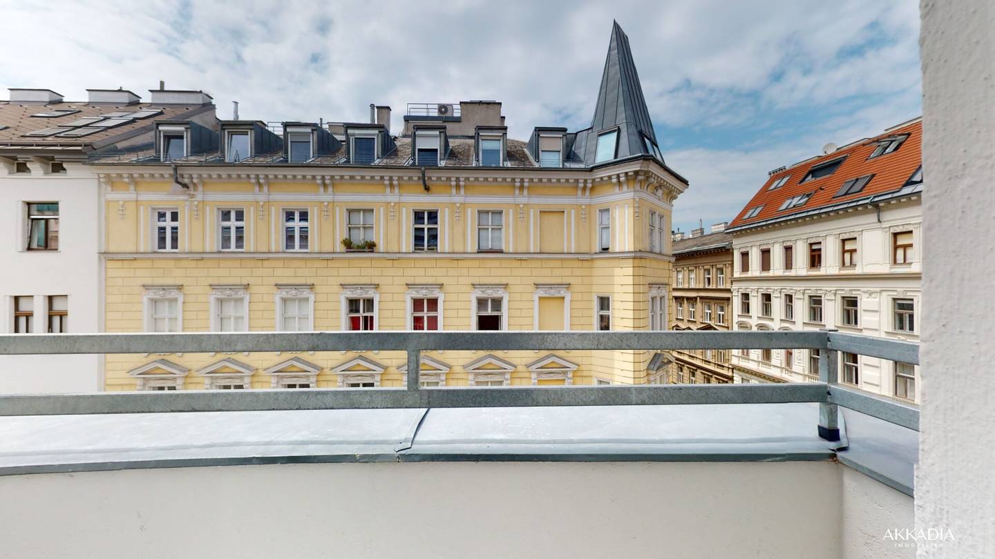 Wohnung Weissgerberviertel Neubau zwei Balkone
