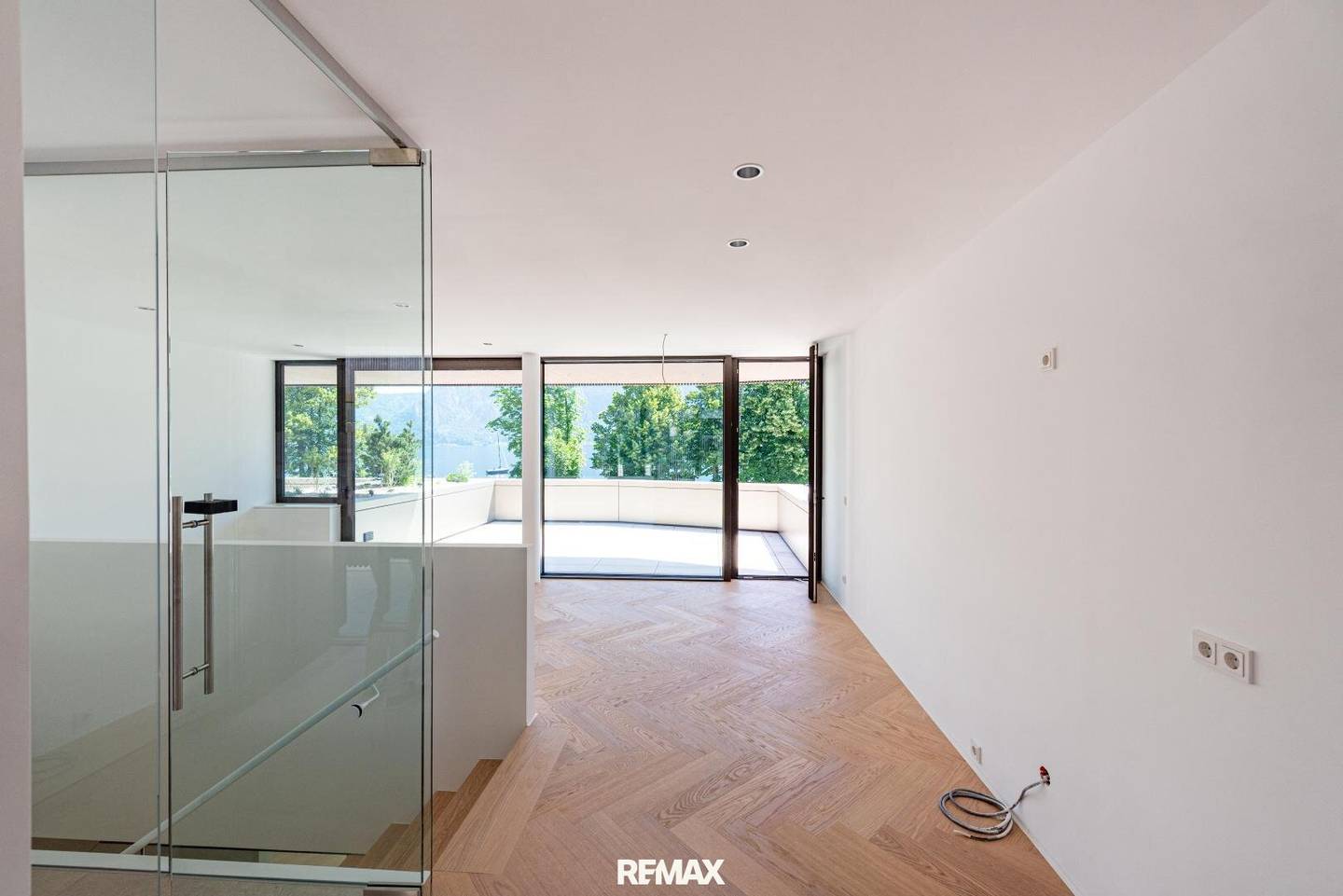 Wohnung See und Bergblick Neubau Terrasse
