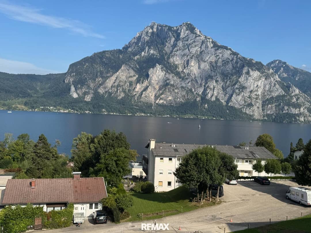 Wohnung mit Traunsee Blick und Balkon
