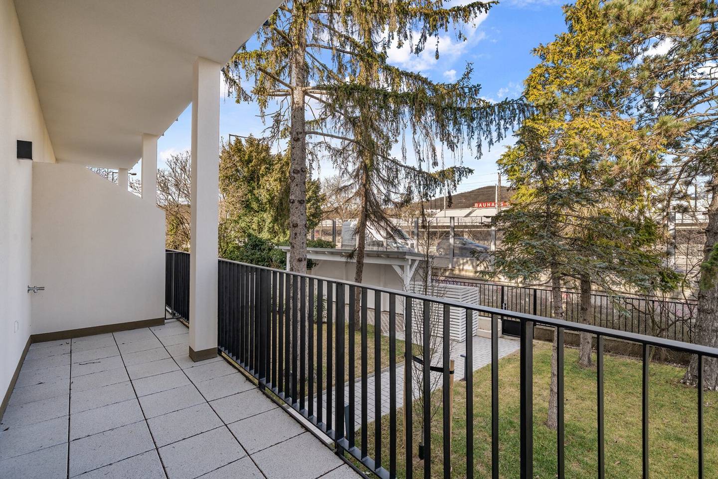 First occupancy apartment balcony Lainzer Tiergarten