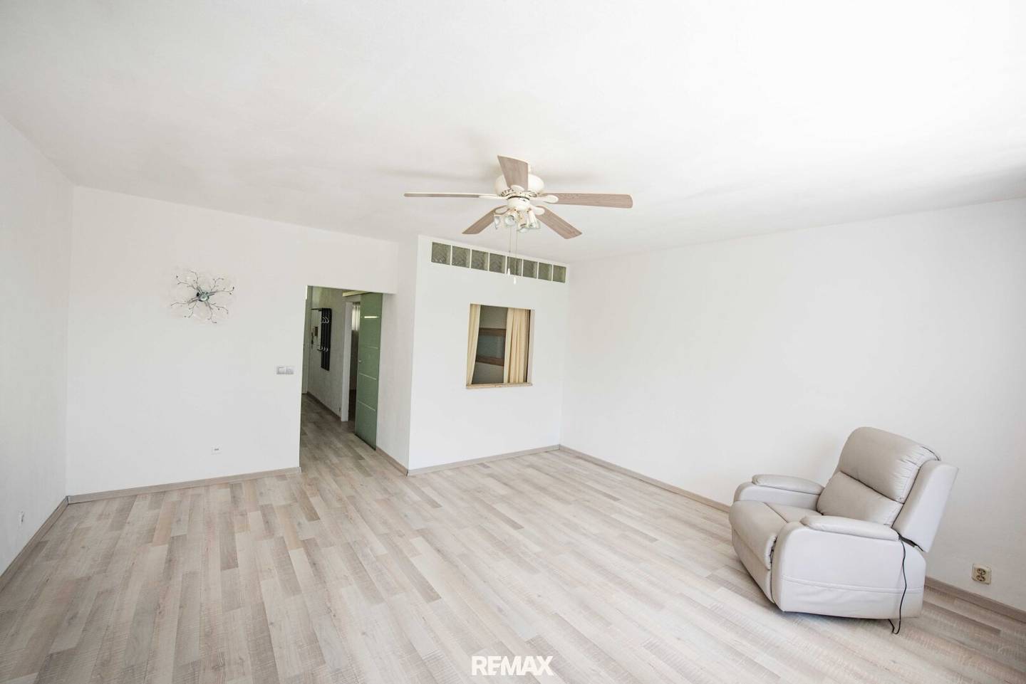 Wohnung Seenähe mit Loggia Gemeinschaftsgarten
