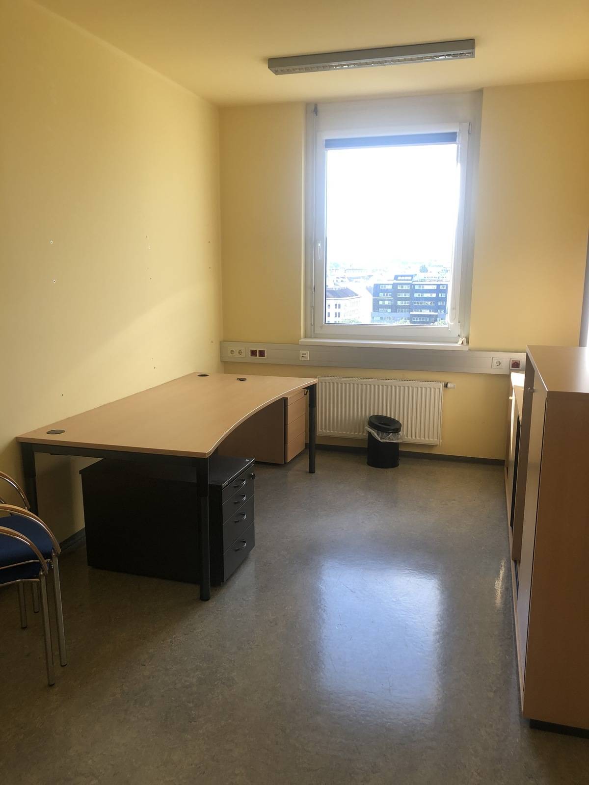 Apartment office spaces near Westbahnhof with elevator (office) ? but this is not valid