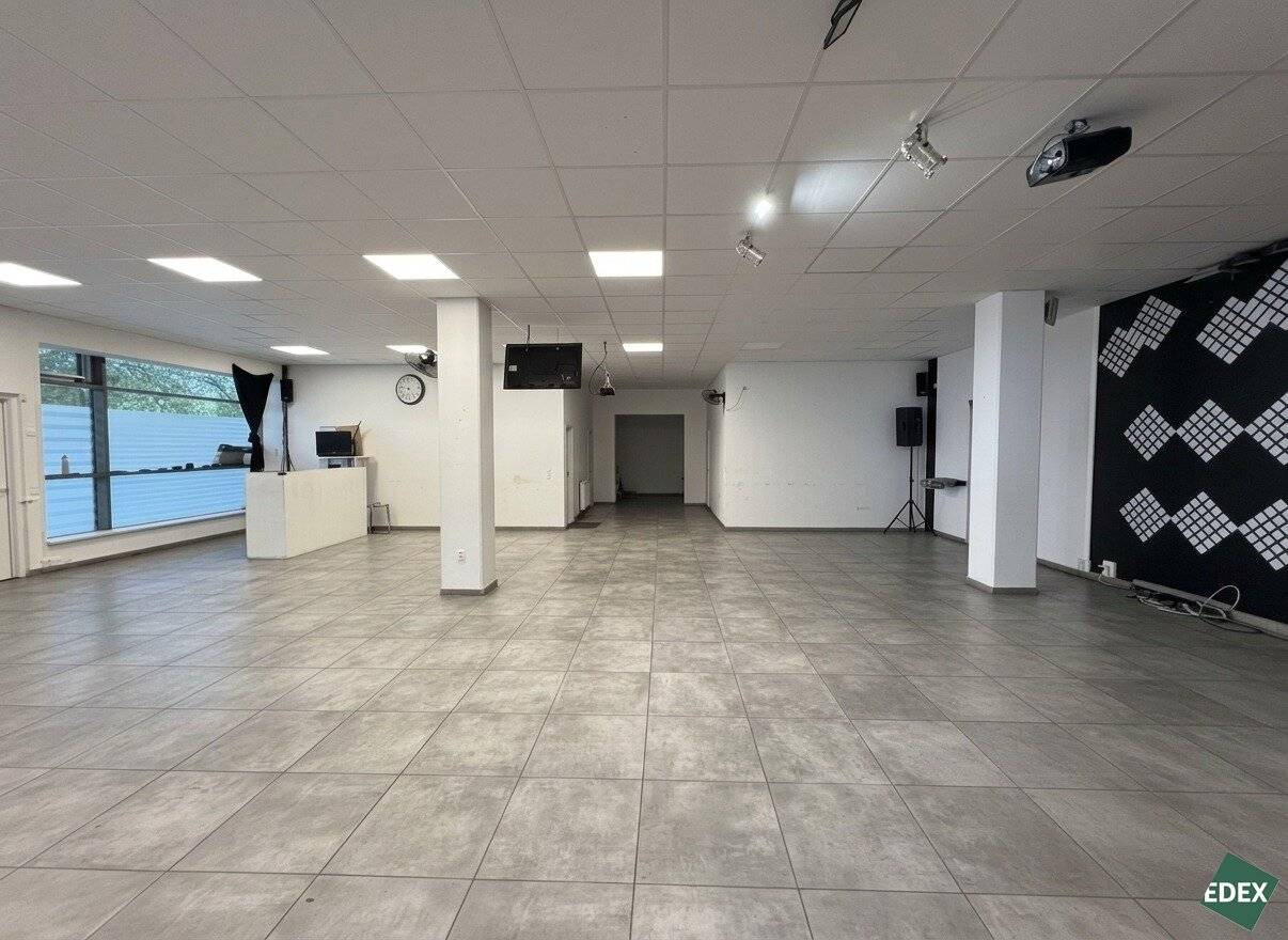 Commercial space 300m² Simmeringer Hauptstr.