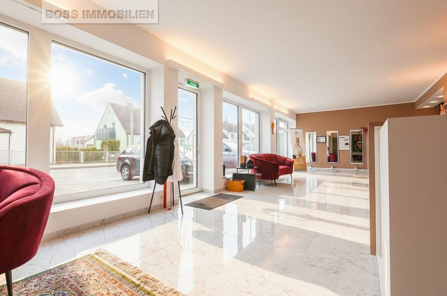 Commercial Space 133m² Traun GF +6 Parking