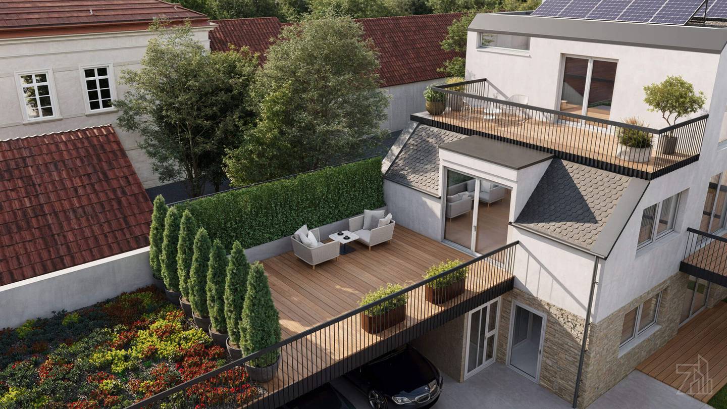 Maisonette apartment with garden and terraces