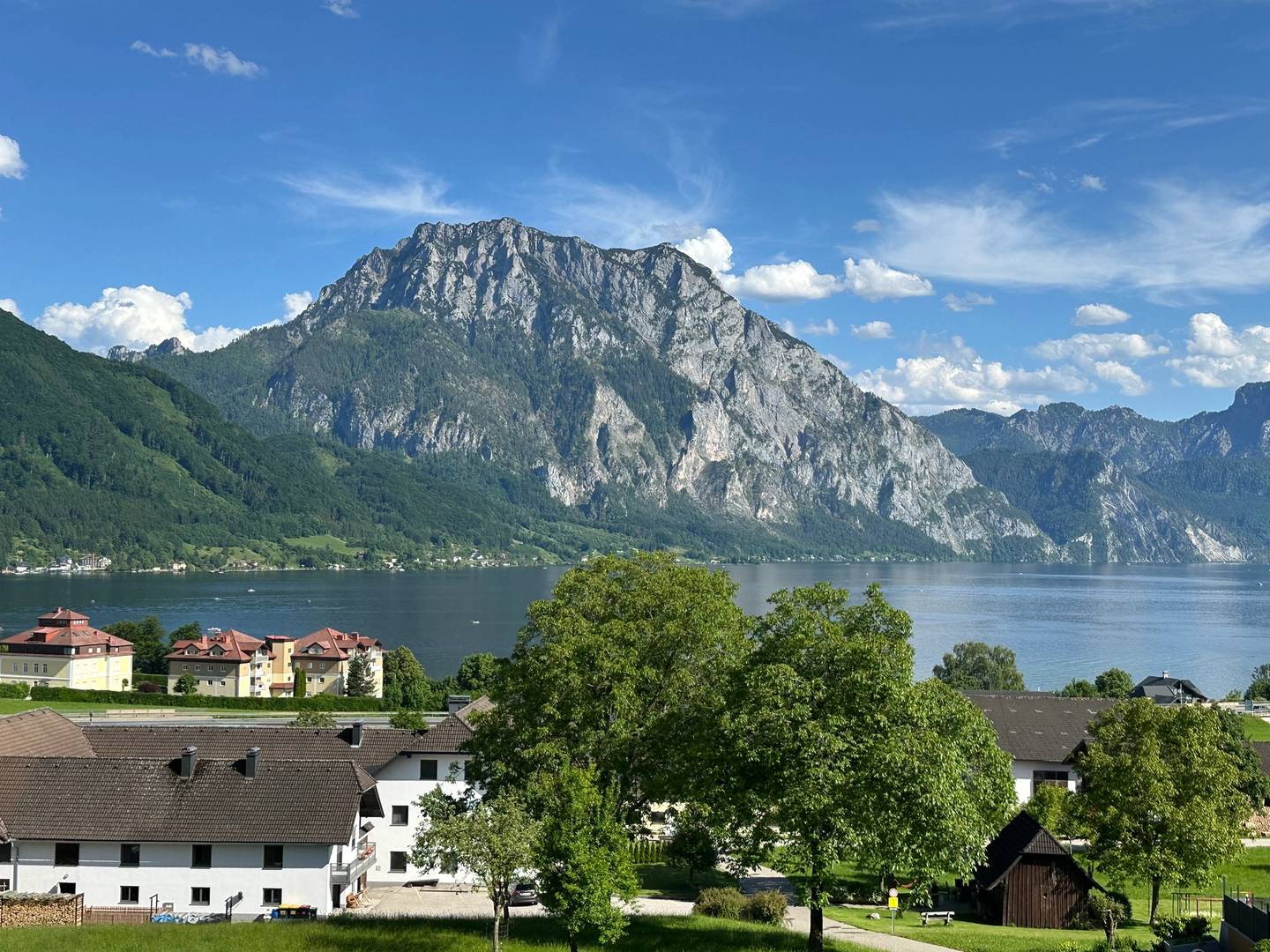 Traunsee building plot with lake view