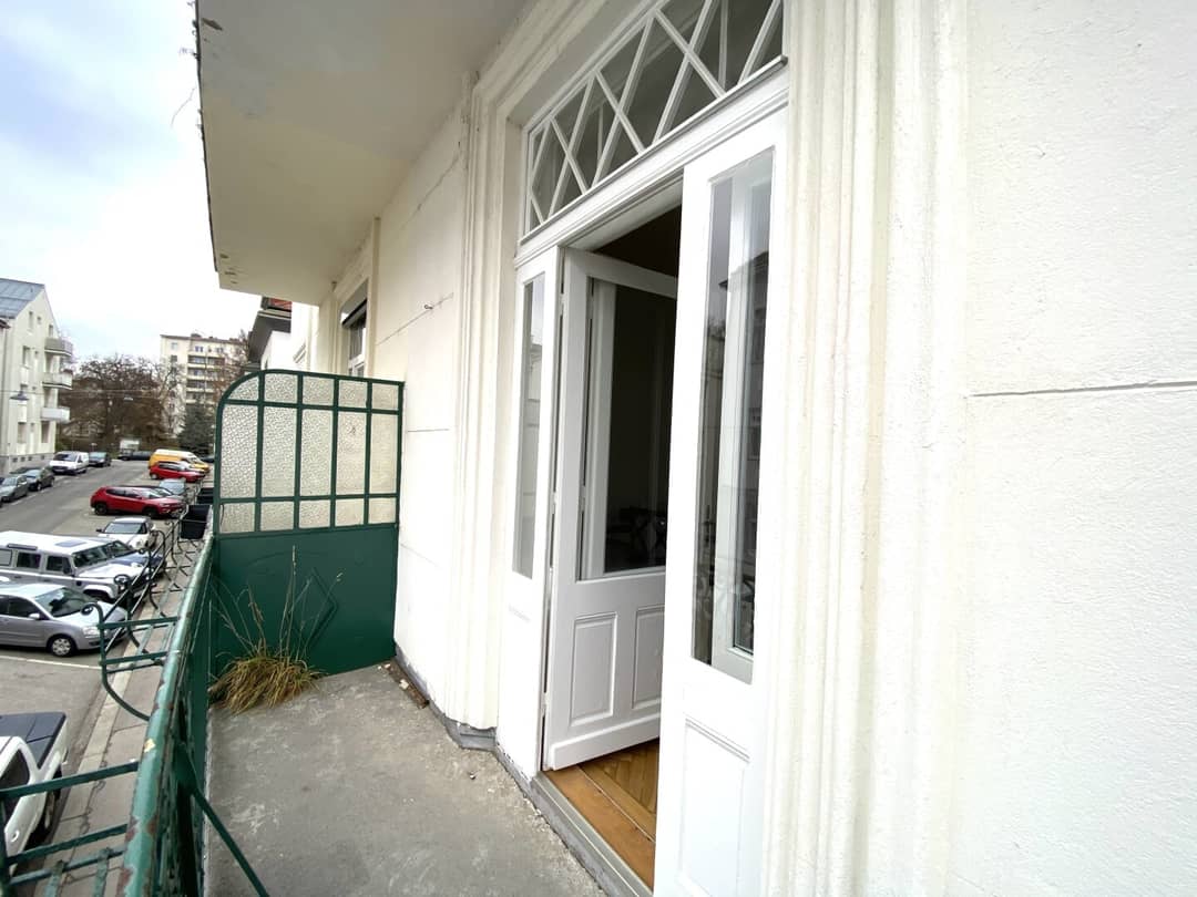 Altbauwohnung mit Balkon gute Anbindung