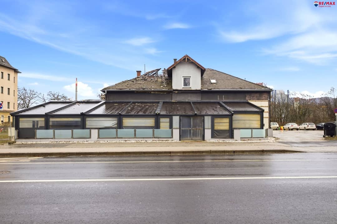 Commercial plot 2370m² Linz