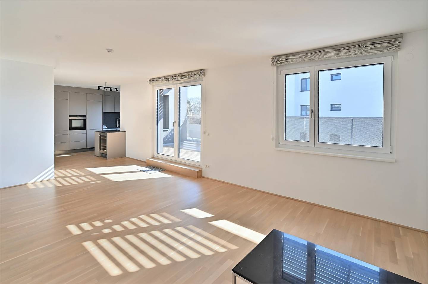 Top floor apartment with terrace and garage