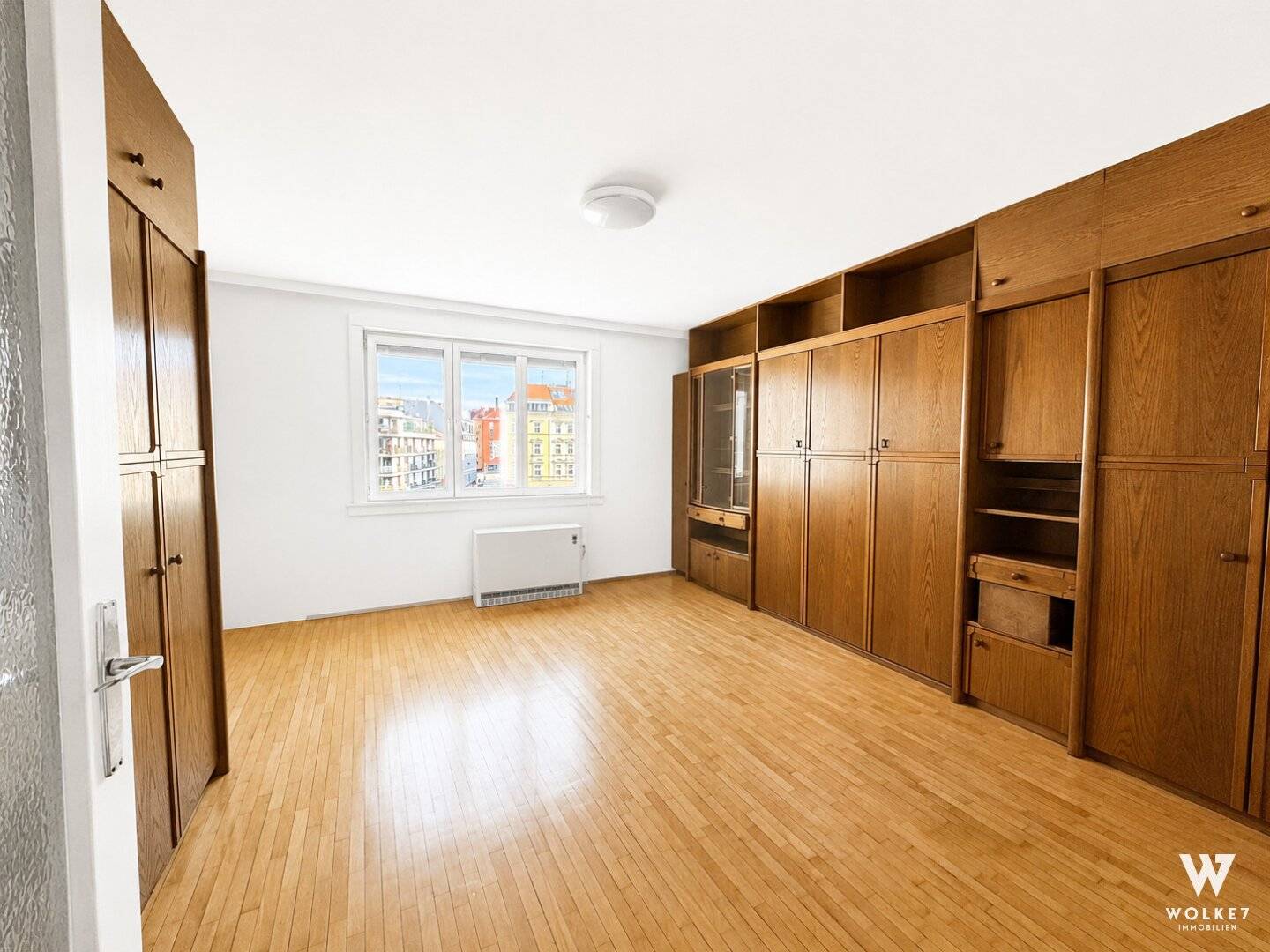 Wohnung nahe U6 Niederhofstraße Helle Räume