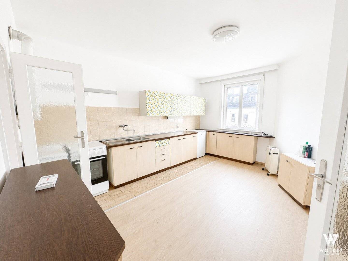 Wohnung nahe U6 Niederhofstraße Helle Räume