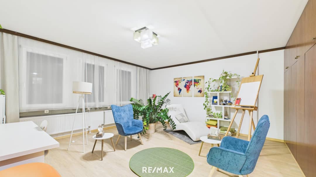 100 m² Office/Practice in Linz with 2 Parking Spaces