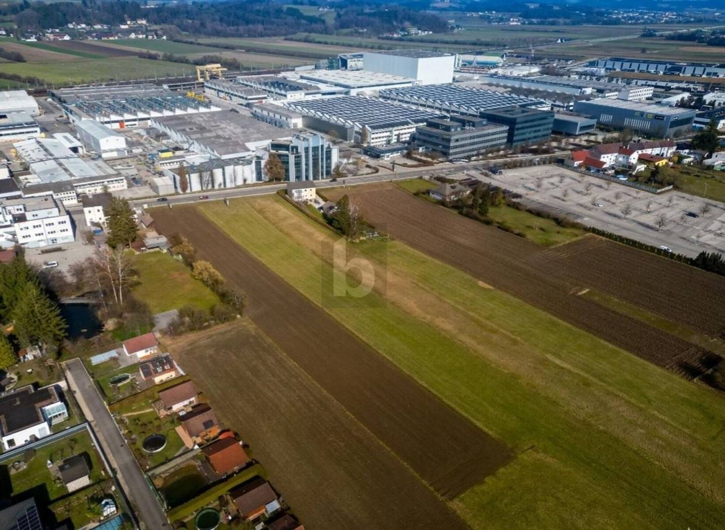 Anlegerwohnung an B1 Sichtlage ideal für Projektentwicklung