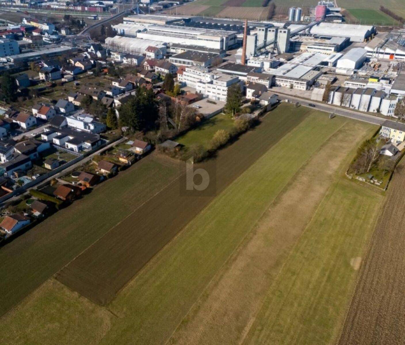 Anlegerwohnung an B1 Sichtlage ideal für Projektentwicklung