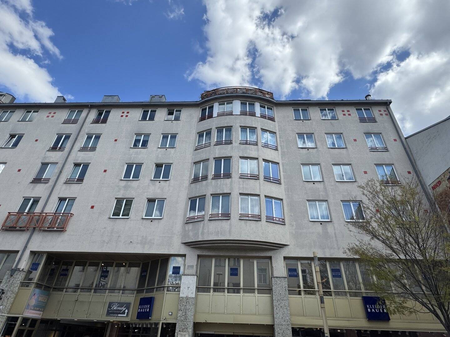 Investment Package Vienna 305m² 5.38% Yield