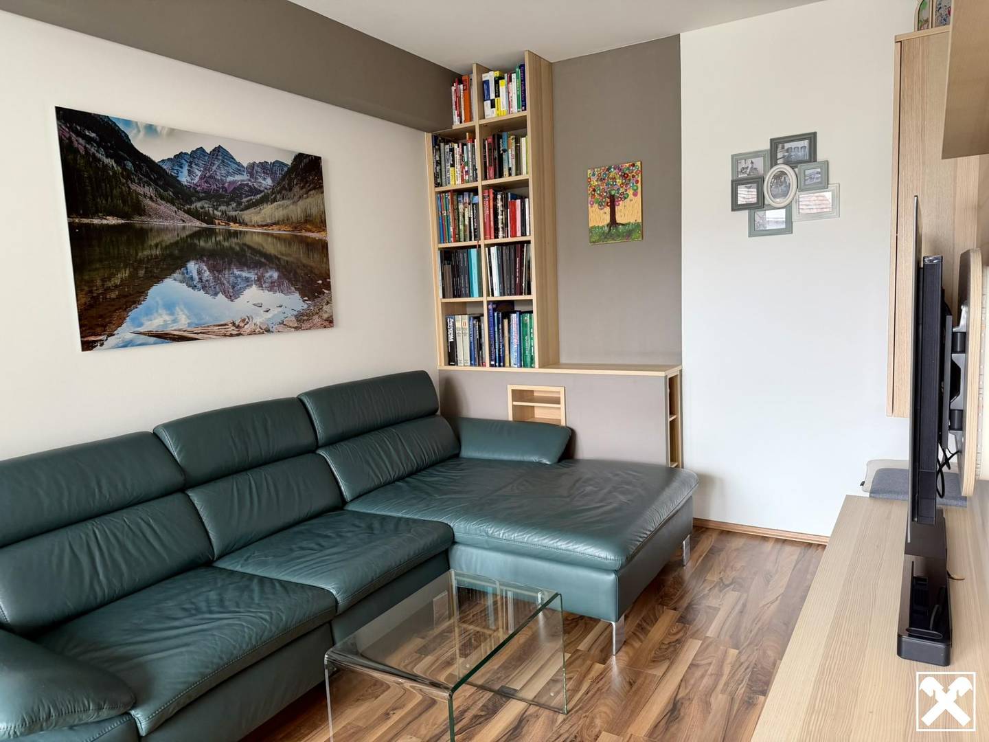 Modern new-build apartment with loggia near Vierthalerpark