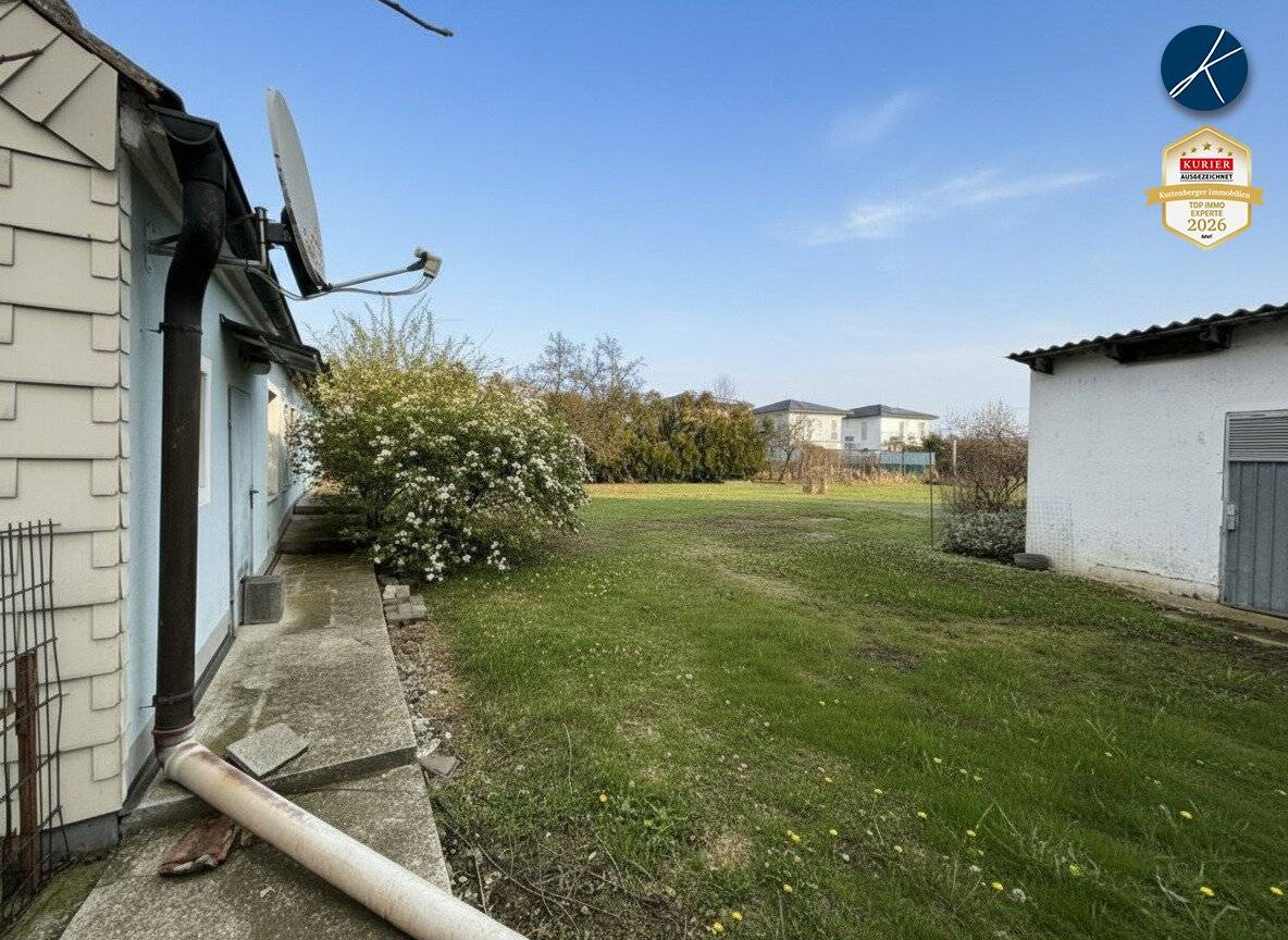 Sanierungsbedürftiges Haus mit Garten