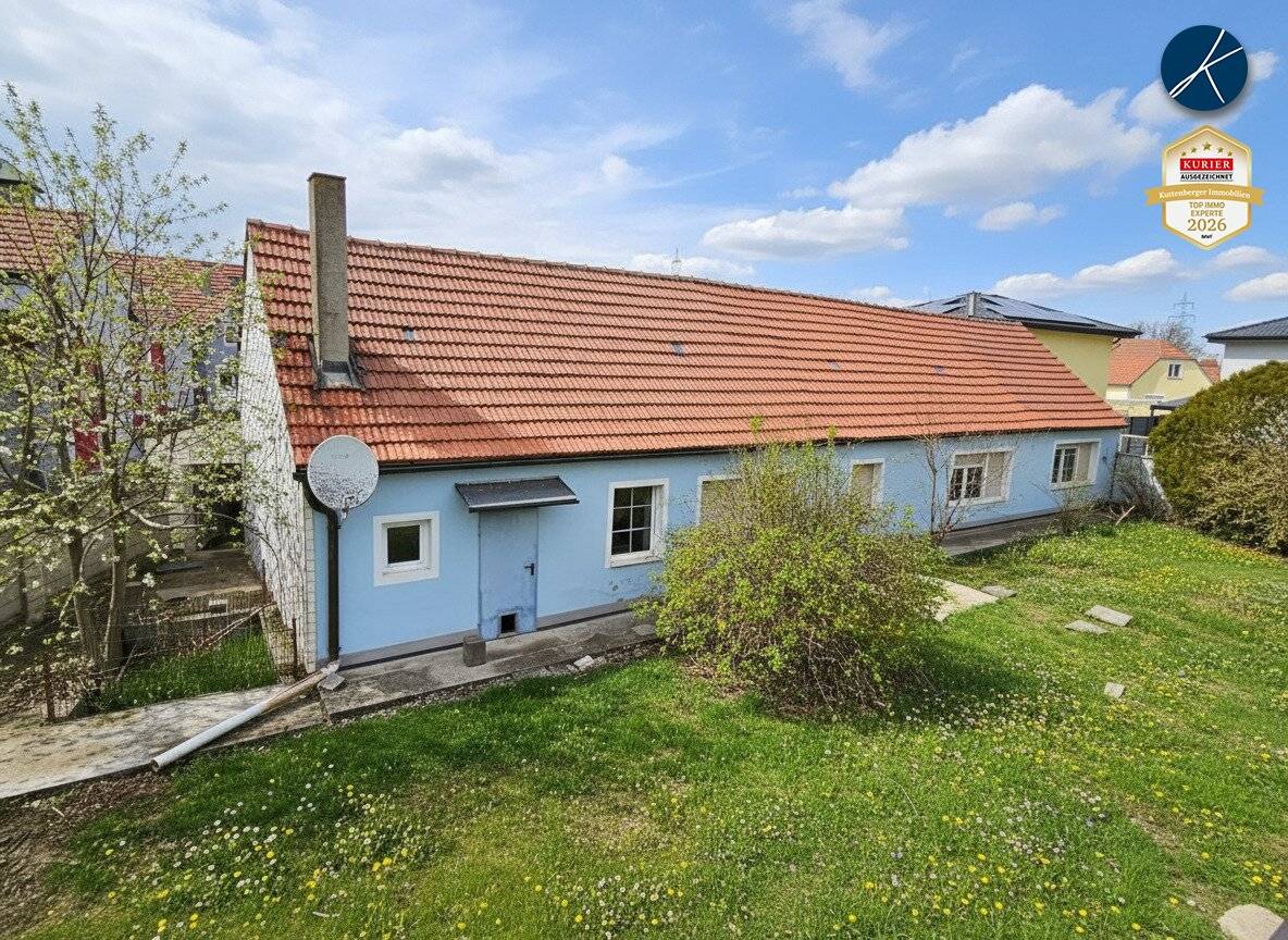 Sanierungsbedürftiges Haus mit Garten