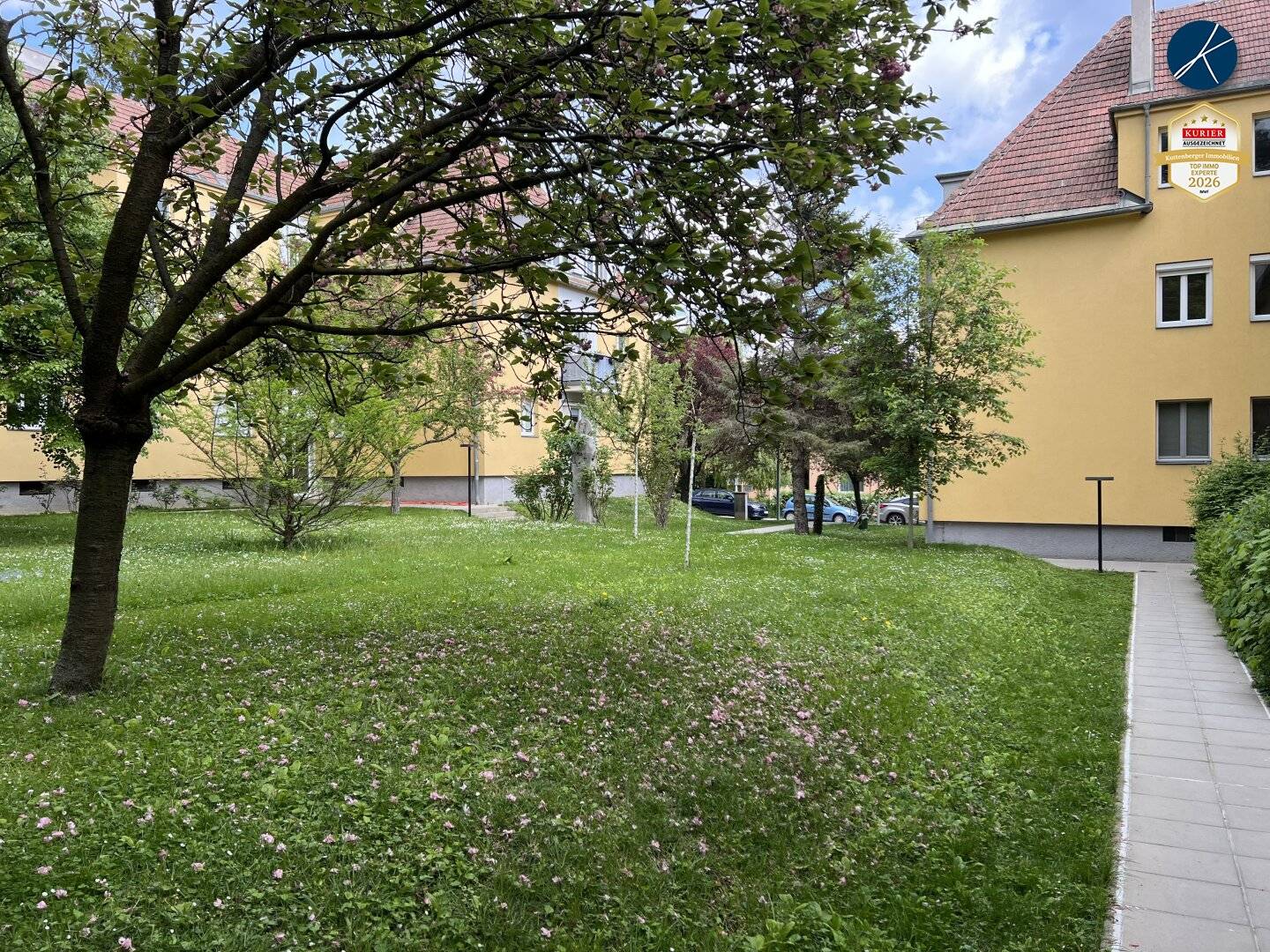 Green quiet location apartment with high quality built in furniture