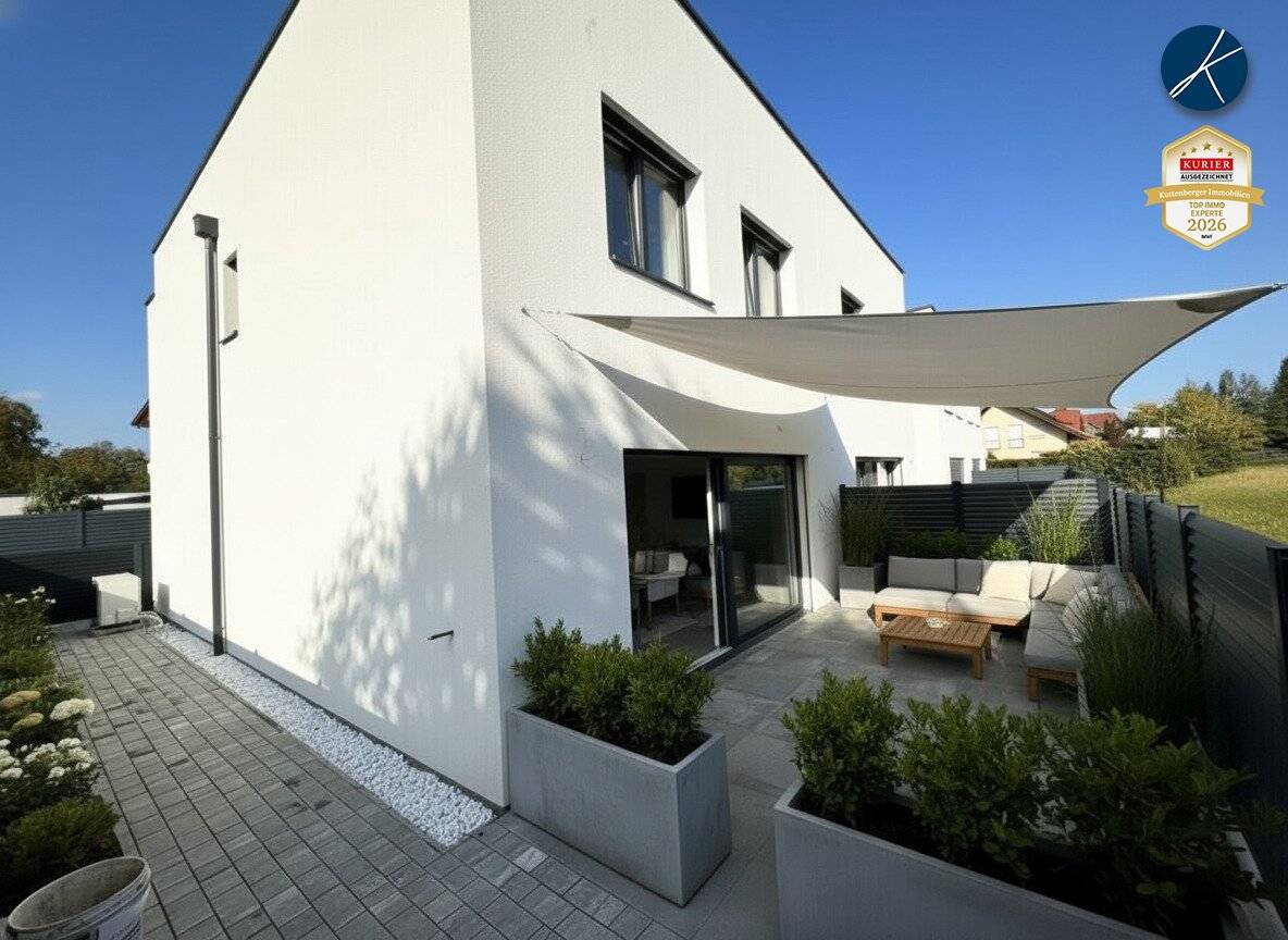 Newly built apartment with large terraces and top finishes