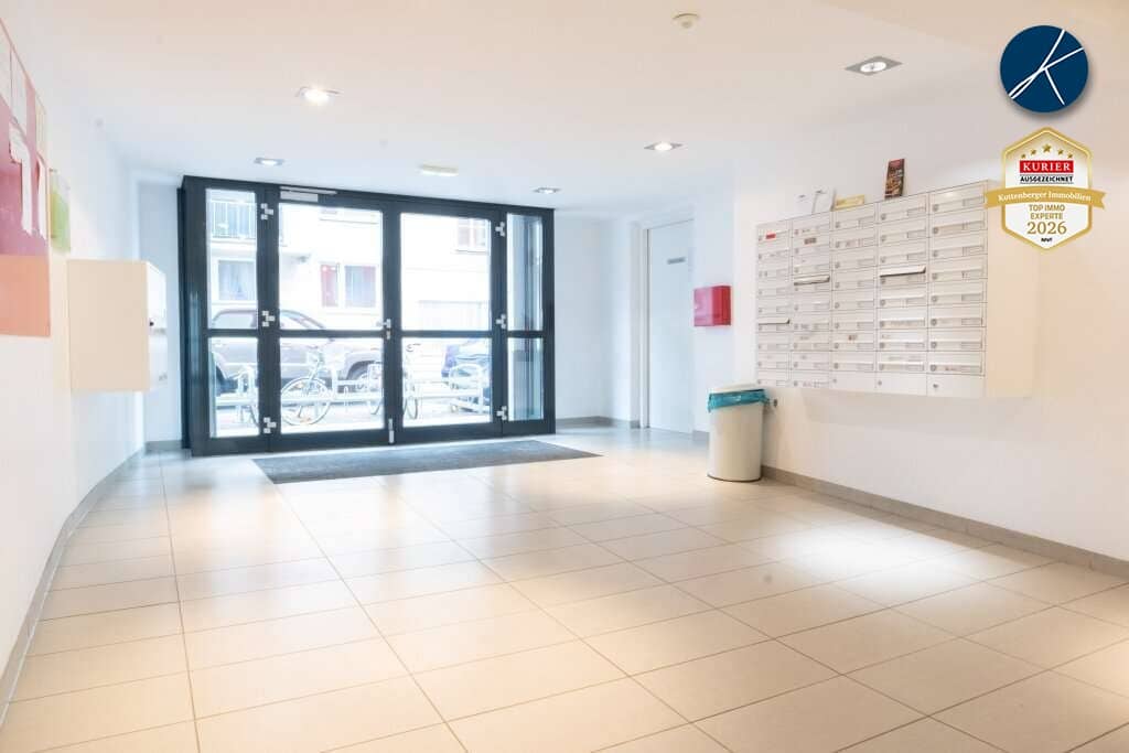 Like new ground floor apartment with garden and terrace