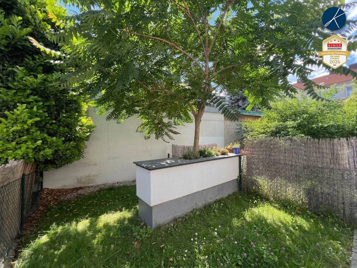 Like new ground floor apartment with garden and terrace