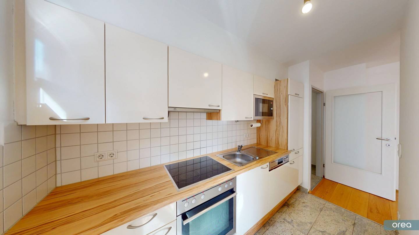 Apartment near Gürtel with parking