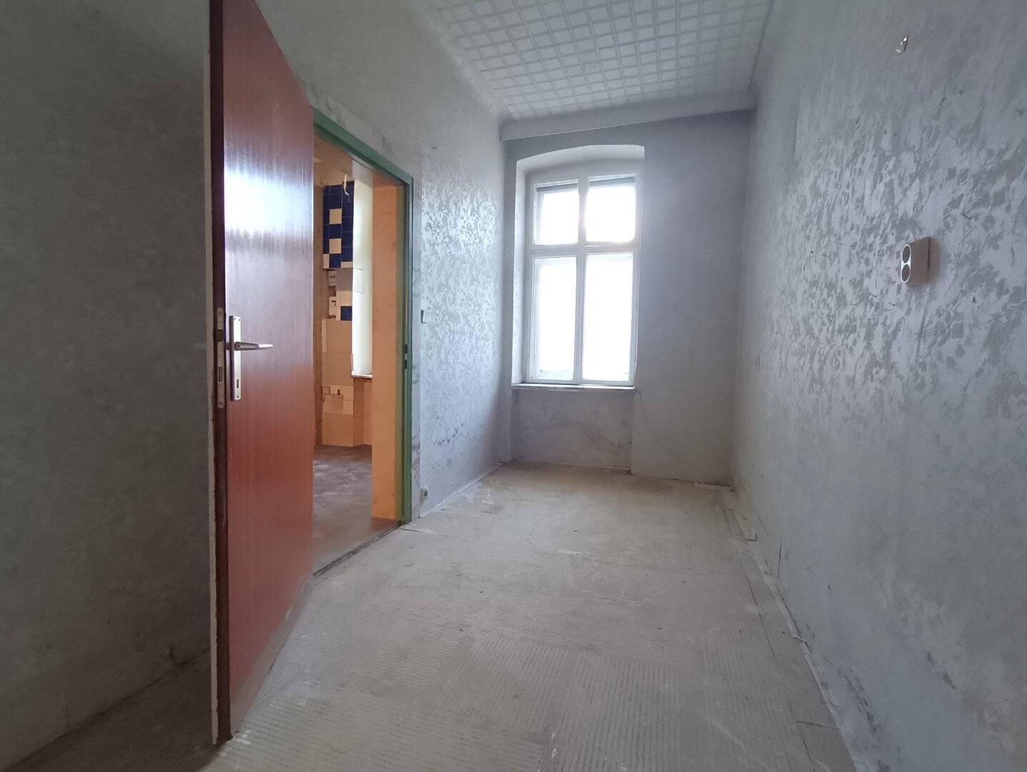 Wohnung Altbau mit hohen Decken nahe der U3