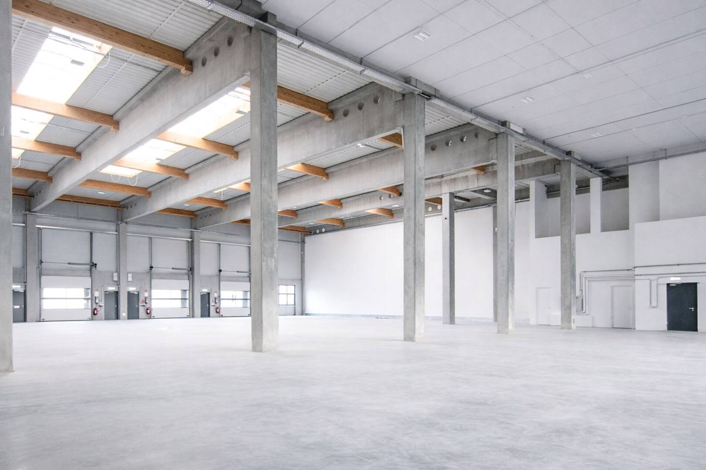 Warehouse+Office 570m² Wr. Neudorf