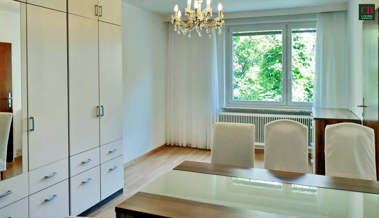 Apartment in a quiet location with a courtyard and green view
