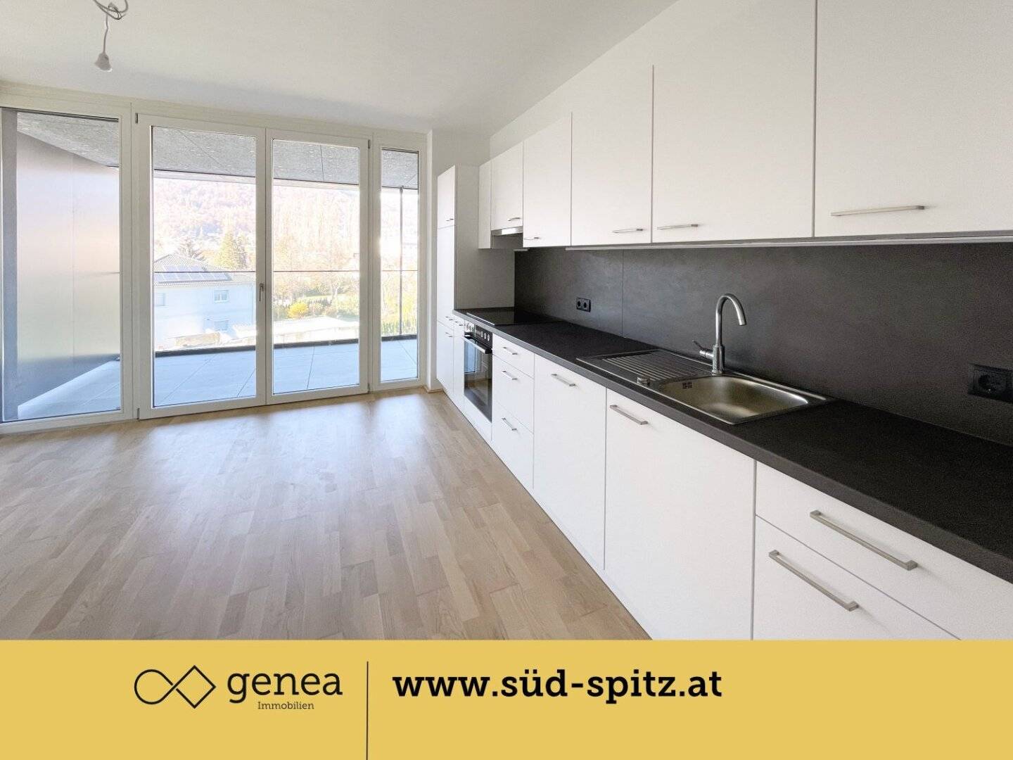 New build apartment with loggia and green view in central location