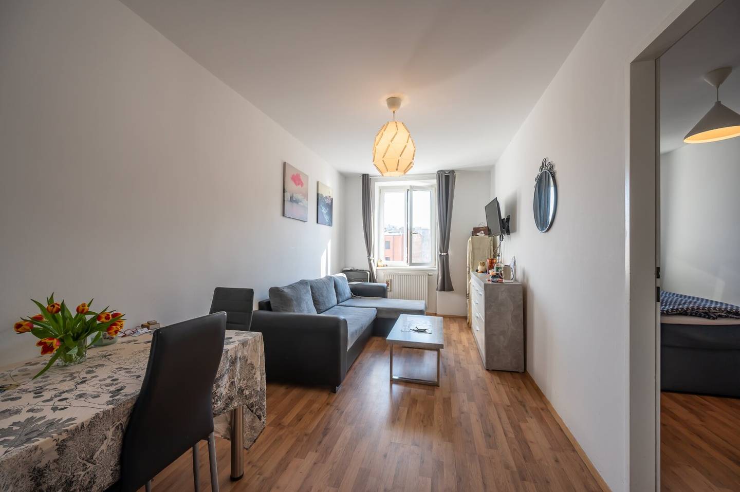 Altbauwohnung mit Balkon nahe Augarten